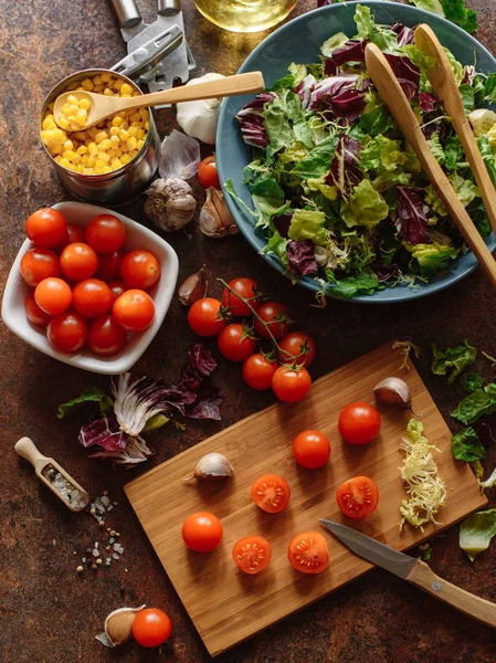 Ingredientes Apetitosos Para Ensalada Vegetariana — Foto de Stock