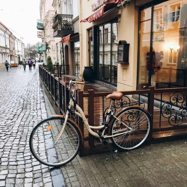 거리에 자전거의 — 스톡 사진