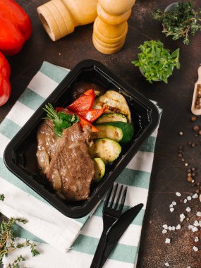 Sığır eti ızgara sebze güveç