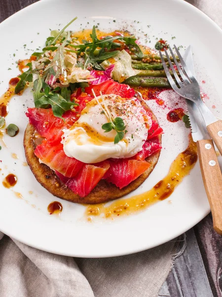 Close View Tasty Dish Salmon Poached Egg White Plate — Stock Photo, Image