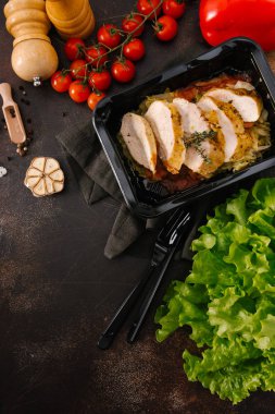 lezzetli kızarmış et garnitür ile yakından görmek