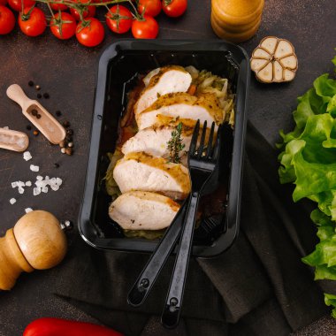 lezzetli kızarmış et garnitür ile yakından görmek