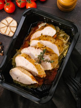 lezzetli kızarmış et garnitür ile yakından görmek