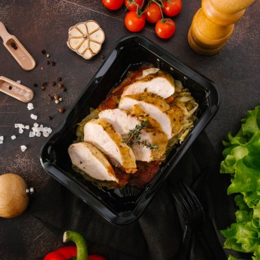 lezzetli kızarmış et garnitür ile yakından görmek