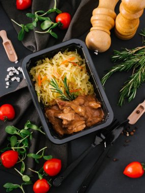 lezzetli haşlanmış et ve taze sebze yakından görmek 