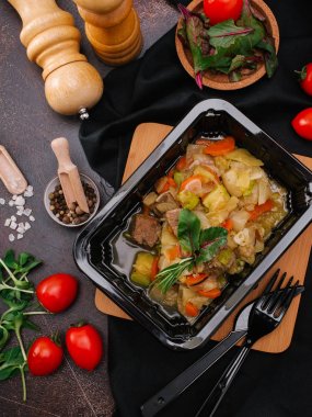 lezzetli haşlanmış et sebze ile yakından görmek 