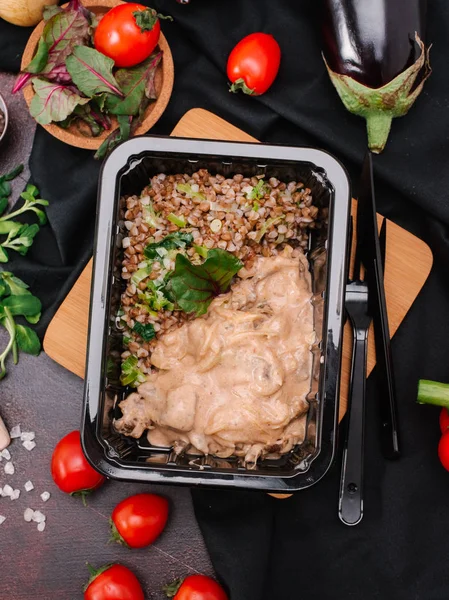 buğday ve plastik kap içinde et yakından görmek 