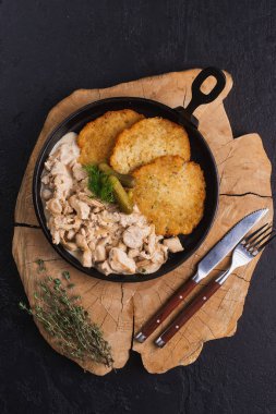 Patatesli gözleme, mantarlı ve etli 