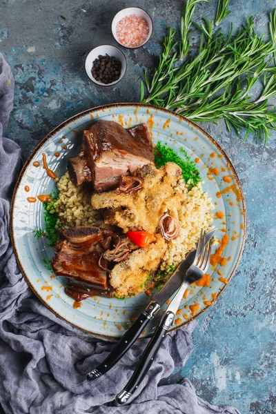 Baked Meat Salad Bulgur — Stock Photo, Image