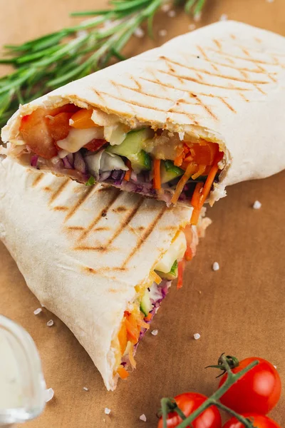 Heerlijke Döner Kebab Houten Plank — Stockfoto