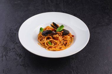 pilav ve deniz ürünleri. 