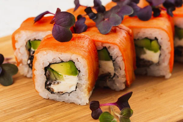 Japanse Keuken Lekkere Sushi Met Zalm Avocado — Stockfoto