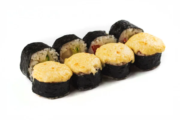 Klassieke Sushi Set Gewikkeld Met Nori Gesmolten Kaas Bovenop — Stockfoto