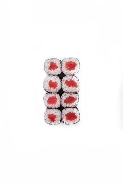 Savoureux Rouleaux Maki Thon Sur Fond Blanc — Photo