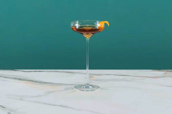 Glas Whisky Med Apelsinskiva — Stockfoto