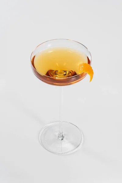 Ένα Ποτήρι Ουίσκι Φέτα Πορτοκάλι — Φωτογραφία Αρχείου