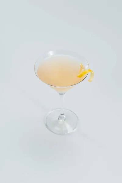 Glas Alcoholische Cocktail Met Citroenschijfje — Stockfoto