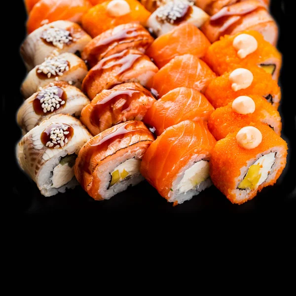 Farbige Sushi Rollen Mit Lachsfisch Garnelen Und Geräuchertem Aal Mit — Stockfoto