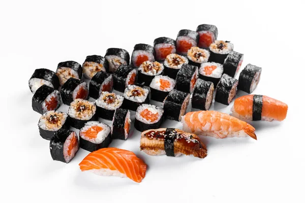 Diferentes Rollos Sushi Japón Con Salmón Rojo Anguila Ahumada Queso —  Fotos de Stock