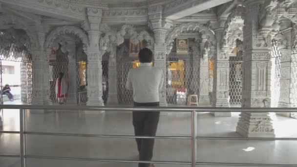 Baps Shree Swaminarayan Mandir Hindoe Tempel Delhi India Bidden Activiteit — Stockvideo