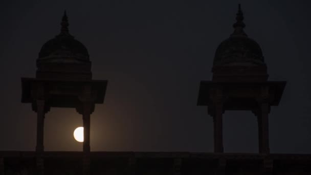 Fatehpur Sikri India Buland Darwazaゲートムーンライズタイムラプス — ストック動画