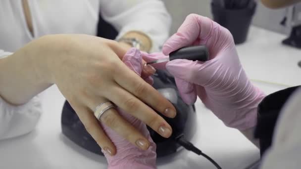 Girl Beauty Salon Makes Manicure — Stock Video