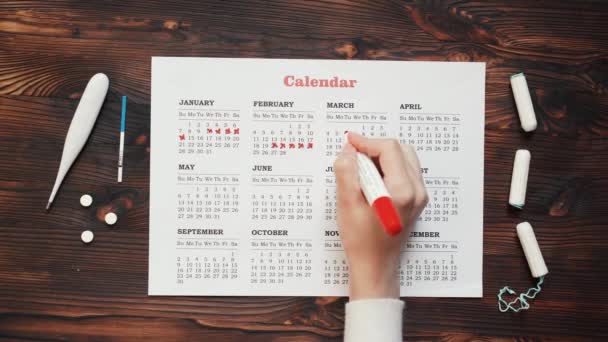 Calendario Mestruale Con Tamponi Cotone Vicino — Video Stock