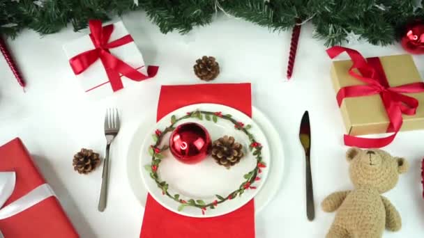 Sur Table Noël Assiette Vide Cadeaux — Video