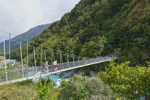 Ponte Corrente Sobre Rio Mount Aspiring Nova Zelândia — Fotografia de Stock