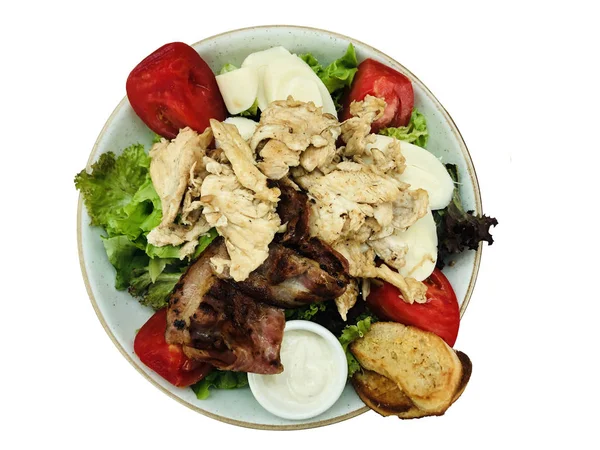 Dish Salad Chicken Bacon Tomato Palm Lettuce Bread Cesar Sauce — 스톡 사진