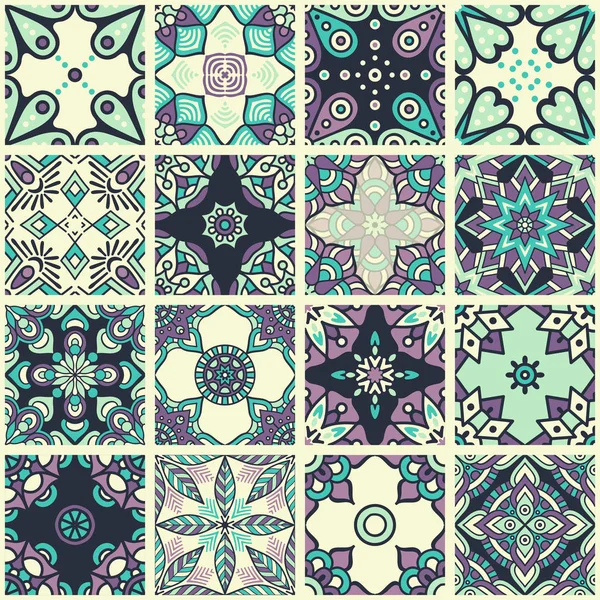 Ethnic floral seamless pattern — Stock Vector