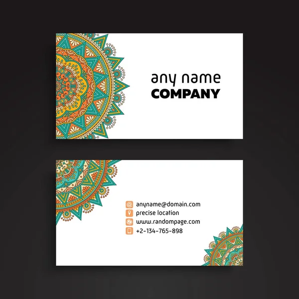 Business Card. Vintage decoratieve elementen. Decoratieve bloemen visitekaartjes of uitnodiging met mandala — Stockvector