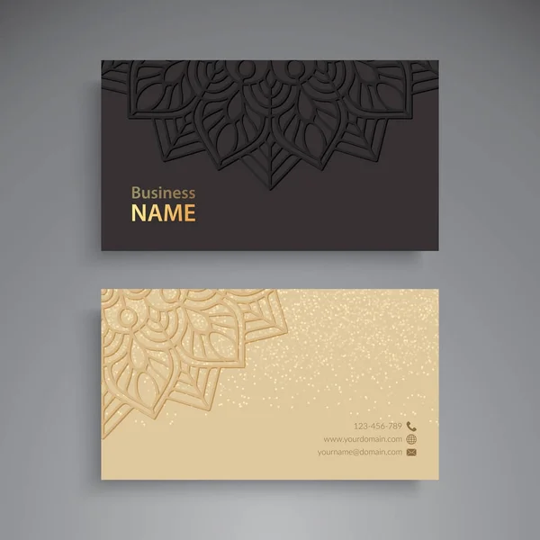 Business Card. Vintage decoratieve elementen. Decoratieve bloemen visitekaartjes of uitnodiging met mandala — Stockvector