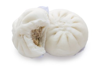 Buğulanmış çörek beyaz izole