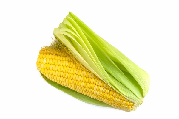 Świeża kukurydza na białym w widoku z góry — Zdjęcie stockowe