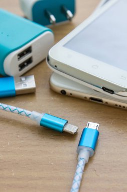 Usb ile şarj kabloları için smartphone ve tablet