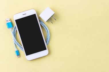 Usb kabloları smartphone ve tablet en iyi görünümü ile şarj