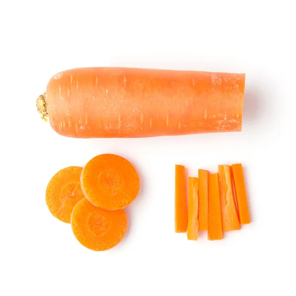 Свежая морковь изолировать на белом — стоковое фото