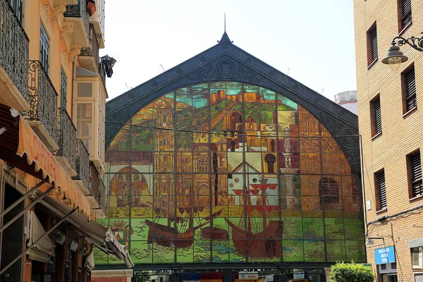 Zdobená Okna Barevného Skla Exteriéru Potravinářského Trhu Malaze Španělsku — Stock fotografie