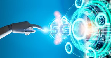 Robot el 5G fütüristik düğme, Ai ve web teknolojisi kavramına işaret ediyor.