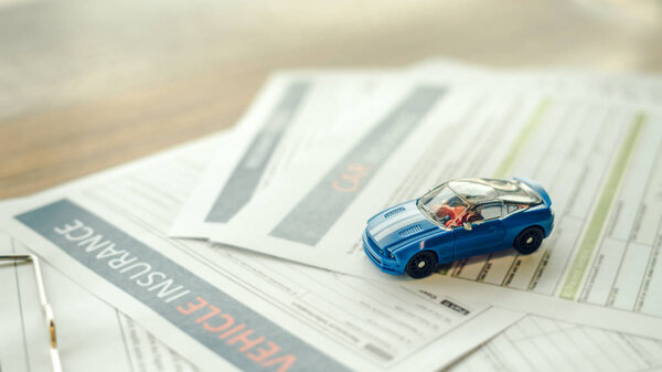 страхование автомобиля и политика безопасности концепция покрытия
.