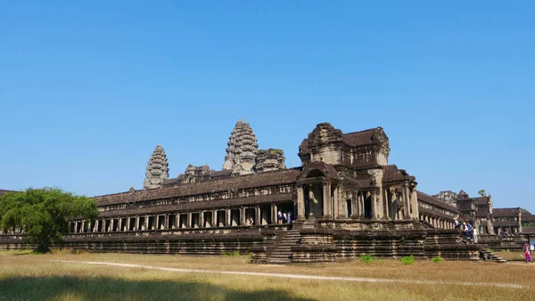 Beliebte Touristenattraktion alter Tempelkomplex angkor wat in — Stockfoto