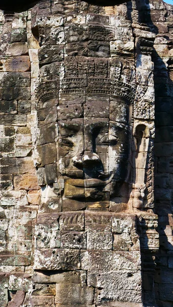 Tour de visage au temple Bayon dans le complexe Wat Angkor, Siem Reap — Photo