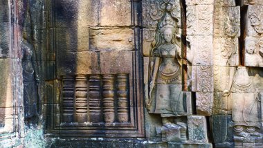 Banteay Kdei 'de taş oyma sanatı, Angkor nehrinin bir parçası.