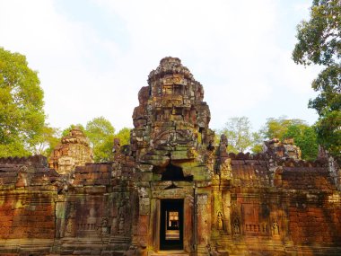 Angkor Wat Comp 'taki Ta Som Tapınağı' nda taş taş taş mimarisi yıkıntısı.