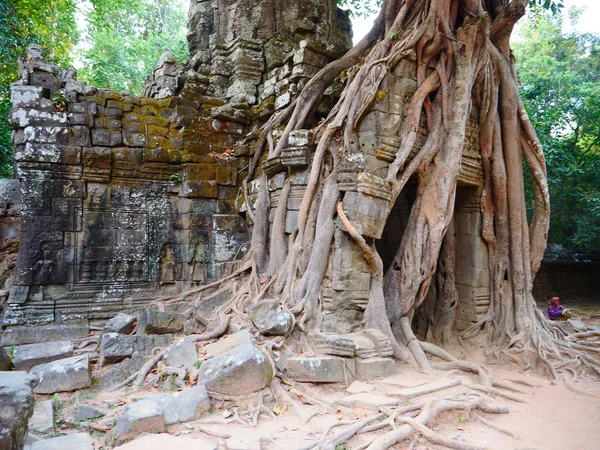 Starověké ruiny chrámu Ta Som v komplexu Angkor Wat, Siem Reap — Stock fotografie
