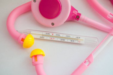 Çocuklar hastalandığında. Çocuklarda sıcaklık.