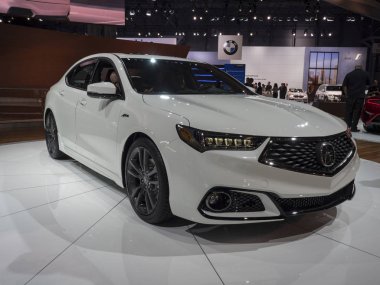 New York, bize - 12 Nisan 2017: Acura Tlx 2017 sırasında ekranda New York Uluslararası Otomobil Fuarı Jacob Javits Merkezi'nde düzenlenen.