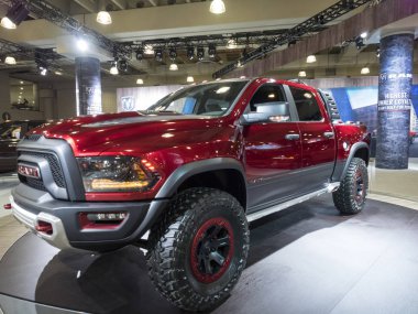 New York, bize - 12 Nisan 2017: Ram asi Trx kavramı 2017 sırasında ekranda New York Uluslararası Otomobil Fuarı Jacob Javits Merkezi'nde düzenlenen.