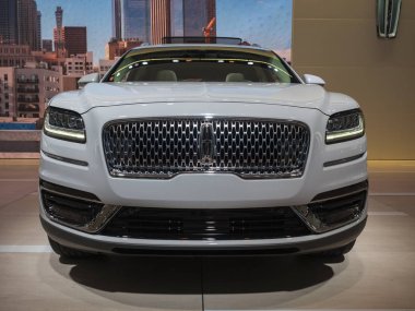 Detroit, bize - 15 Ocak 2018: Lincoln Nautilus Kuzey Amerika Uluslararası Otomobil Fuarı'nda şehir Detroit Cobo Center'da sırasında ekranda.